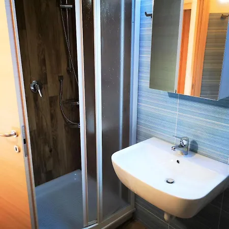 Wowhomes Lakeview O1 Apartment