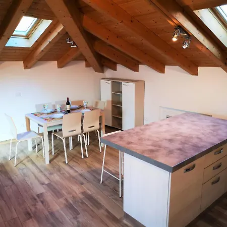 Wowhomes Lakeview O1 Apartment Ossuccio